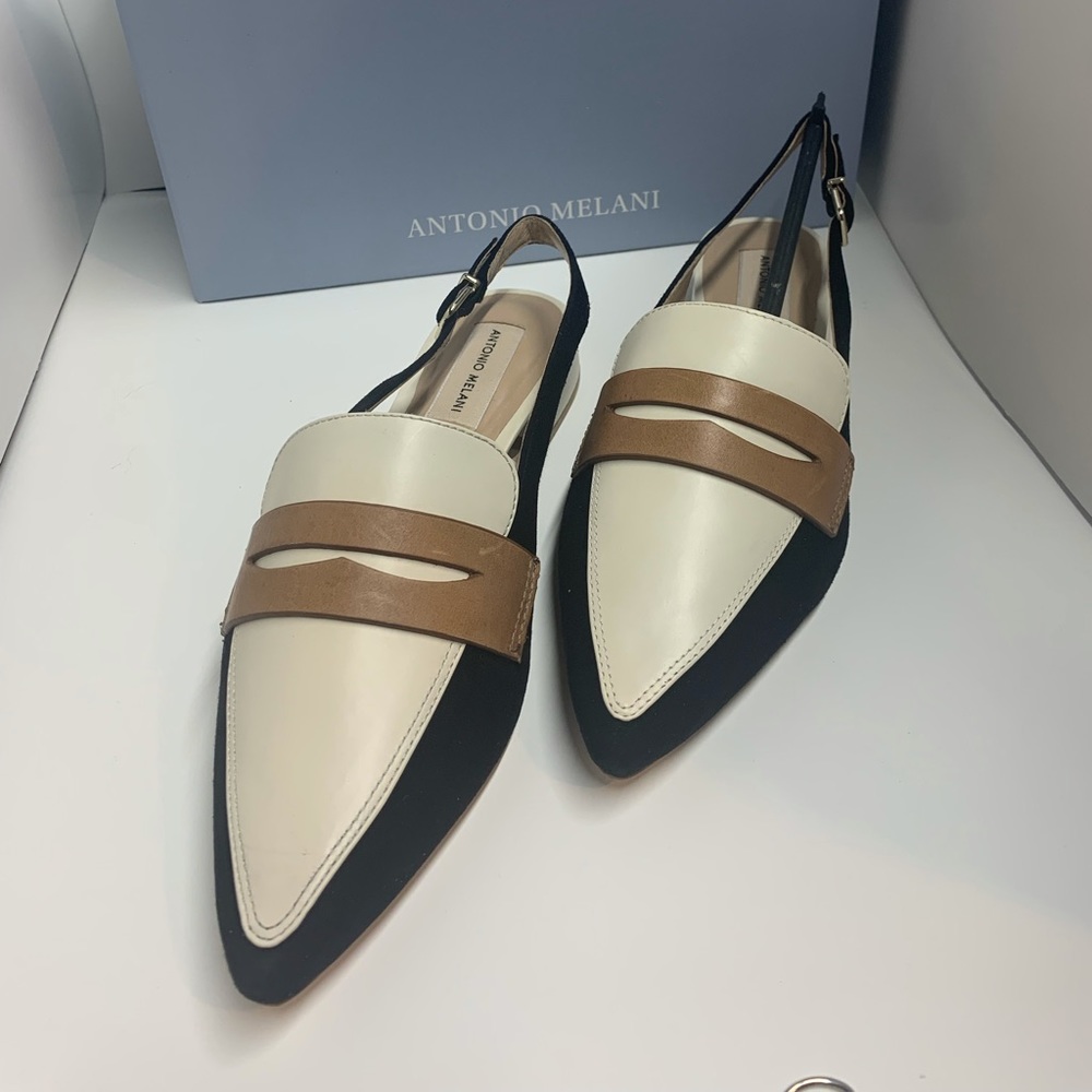 Ladies sling back shoes